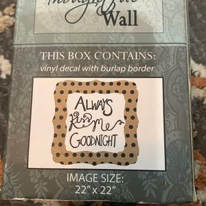 NEW‎ Wall Burlap Decor Always Kiss Me Goodnight 22x22